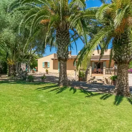 Charming With Private Pool
